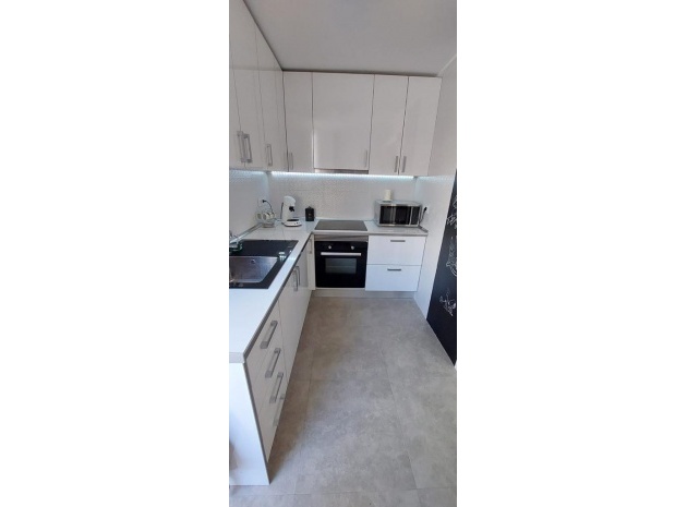 Wiederverkauf - Wohnung - Torrevieja - Torrevieja Centro