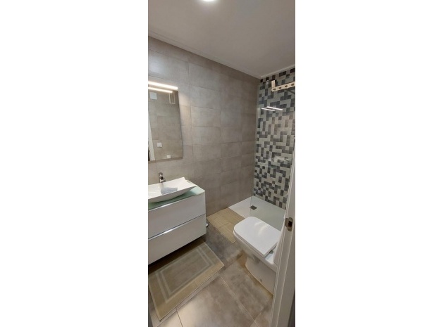 Wiederverkauf - Wohnung - Torrevieja - Torrevieja Centro