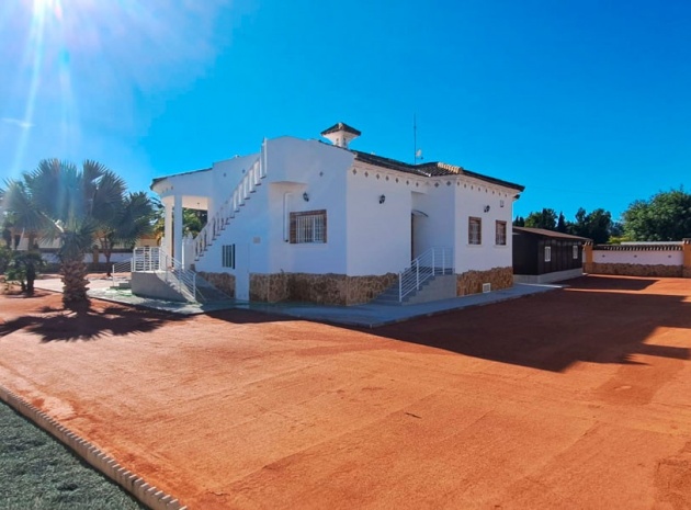 Wiederverkauf - Villa - Catral - Catral Centro