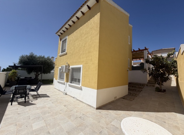 Återförsäljning - Villa - Villamartin