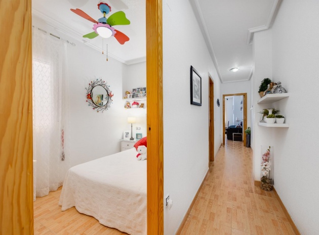 Wiederverkauf - Wohnung - Torrevieja - Playa del Acequión