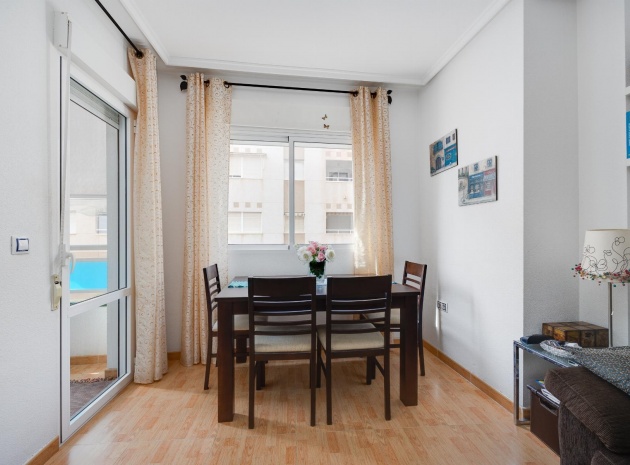Wiederverkauf - Wohnung - Torrevieja - Playa del Acequión