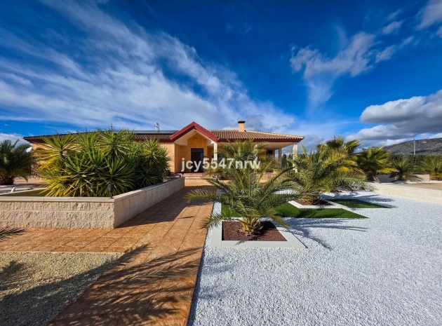 Wiederverkauf - Villa - Pinoso - Pinoso Centro