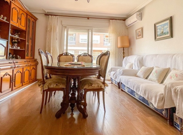 Wederverkoop - Appartement - Torrevieja - Torrevieja Centro