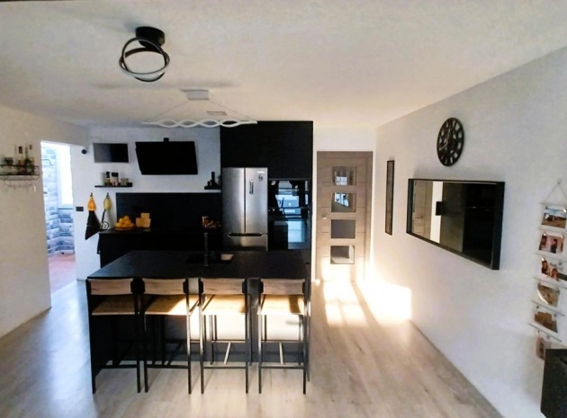 Resale - Apartment - Pilar de la Horadada - Pilar de la Horadada Centro