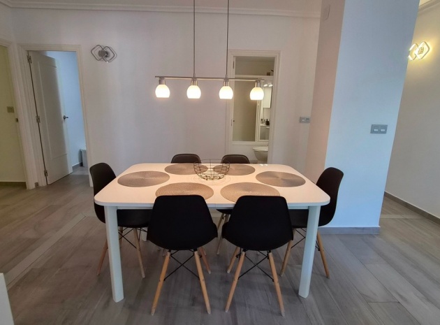 Wiederverkauf - Wohnung - Torrevieja - Torrevieja Centro