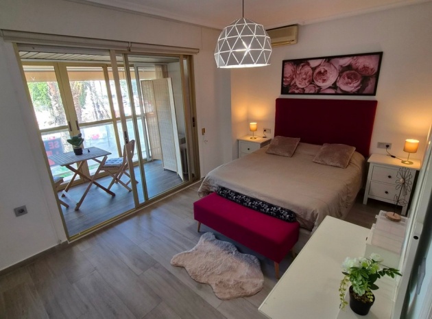 Wiederverkauf - Wohnung - Torrevieja - Torrevieja Centro