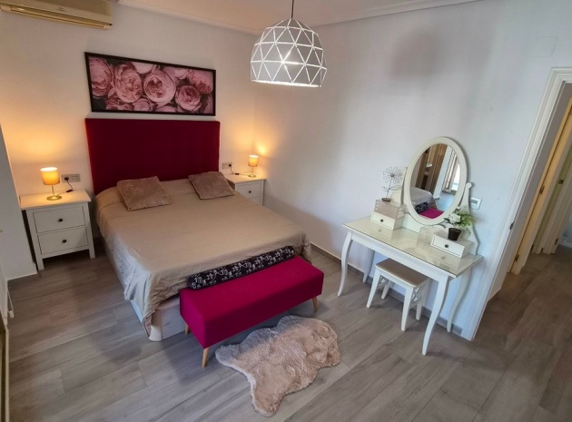 Wiederverkauf - Wohnung - Torrevieja - Torrevieja Centro