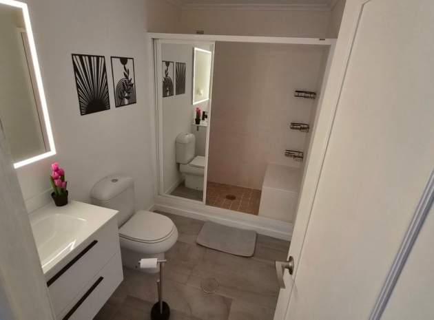 Wiederverkauf - Wohnung - Torrevieja - Torrevieja Centro