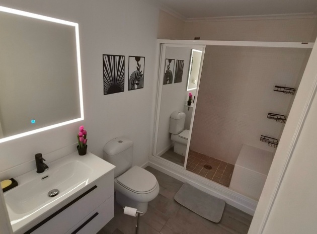 Wiederverkauf - Wohnung - Torrevieja - Torrevieja Centro