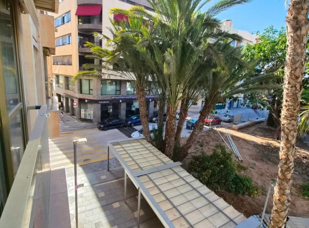 Wiederverkauf - Wohnung - Torrevieja - Torrevieja Centro