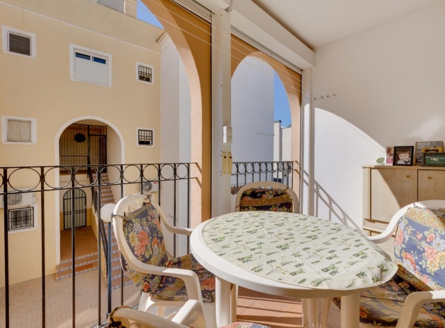 Resale - Apartment - Torrevieja - Torrevieja Centro