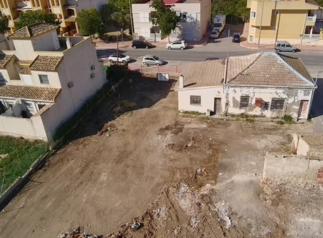 Resale - Townhouse - Daya Nueva - Daya Nueva Centro