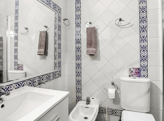 Resale - Townhouse - Torrevieja - Torrevieja Centro