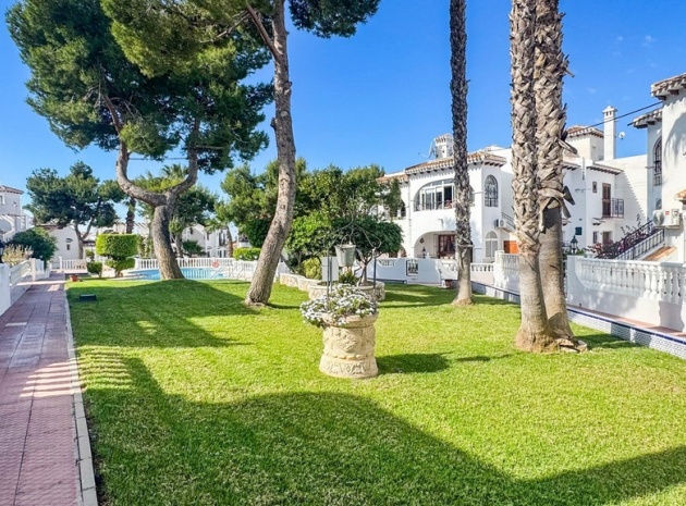 Resale - Townhouse - Torrevieja - Torrevieja Centro