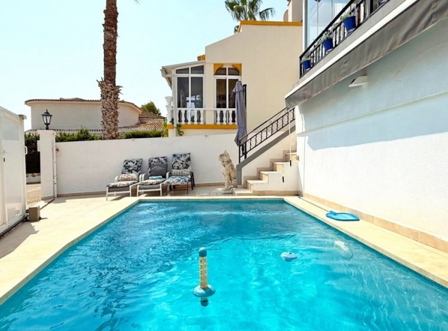 Wiederverkauf - Villa - Orihuela - Villamartin