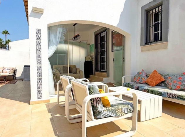 Wiederverkauf - Villa - Orihuela - Villamartin