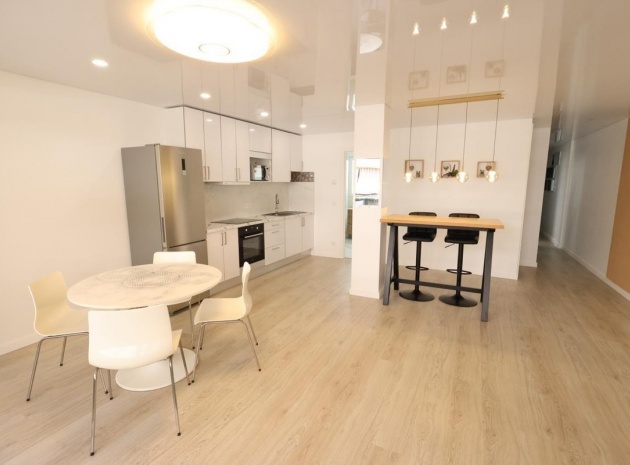Wiederverkauf - Wohnung - Torrevieja - Torrevieja Centro