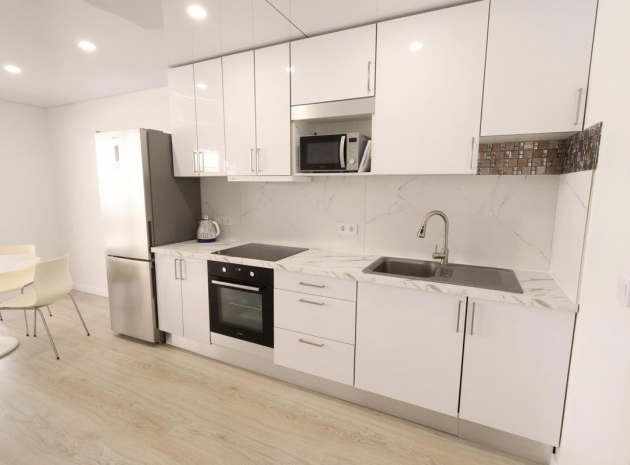 Wiederverkauf - Wohnung - Torrevieja - Torrevieja Centro