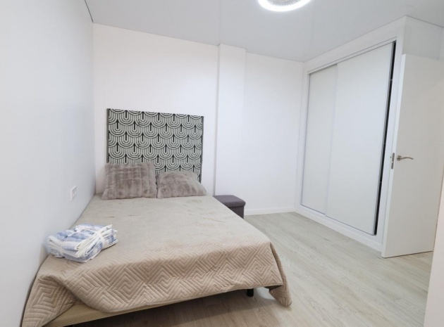 Wiederverkauf - Wohnung - Torrevieja - Torrevieja Centro