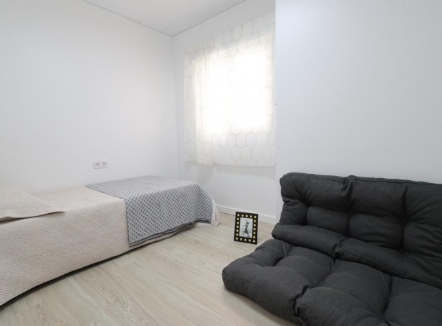 Wiederverkauf - Wohnung - Torrevieja - Torrevieja Centro