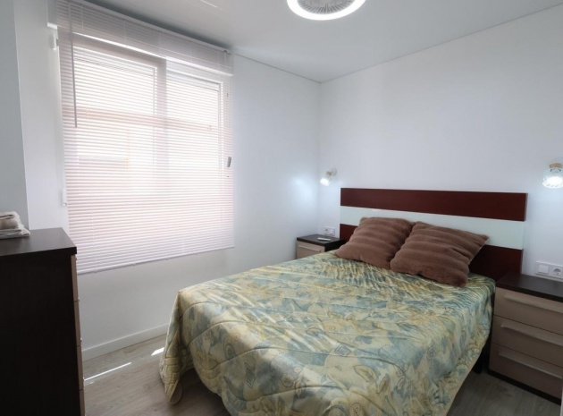Wiederverkauf - Wohnung - Torrevieja - Torrevieja Centro
