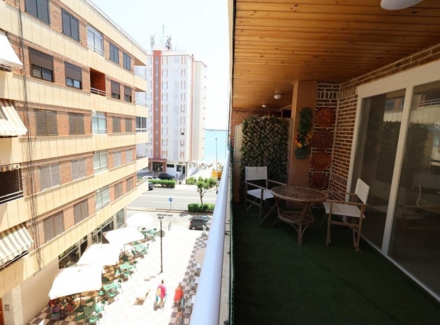 Wiederverkauf - Wohnung - Torrevieja - Torrevieja Centro