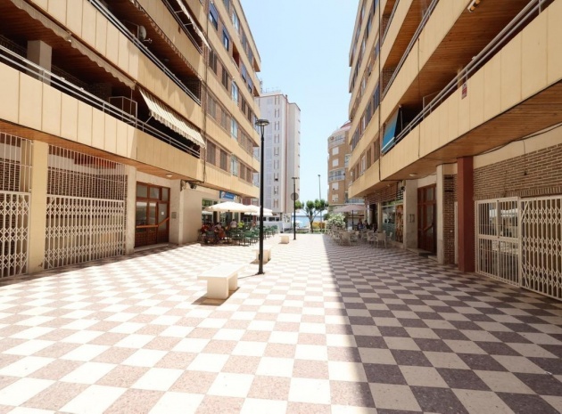Wiederverkauf - Wohnung - Torrevieja - Torrevieja Centro