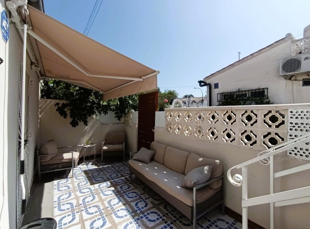 Resale - Villa - Torrevieja - La Siesta