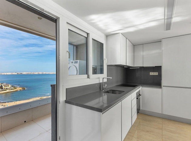 Återförsäljning - Lägenhet - Orihuela - Punta Prima