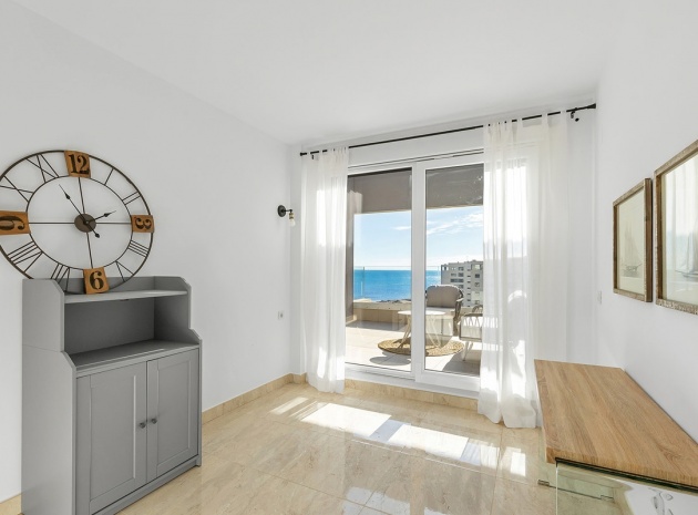 Återförsäljning - Lägenhet - Orihuela - Punta Prima