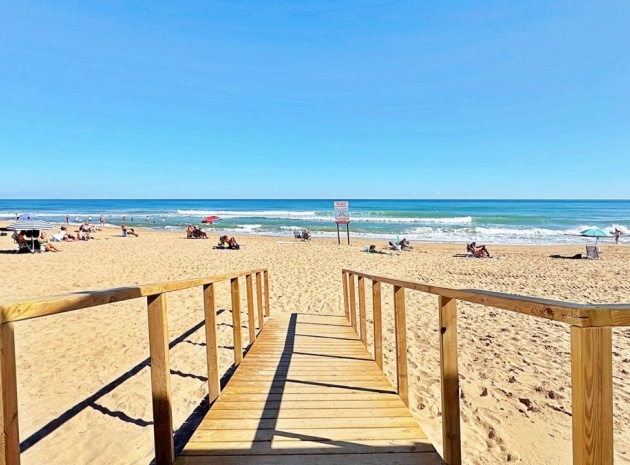 Wiederverkauf - Wohnung - Torrevieja - La Mata
