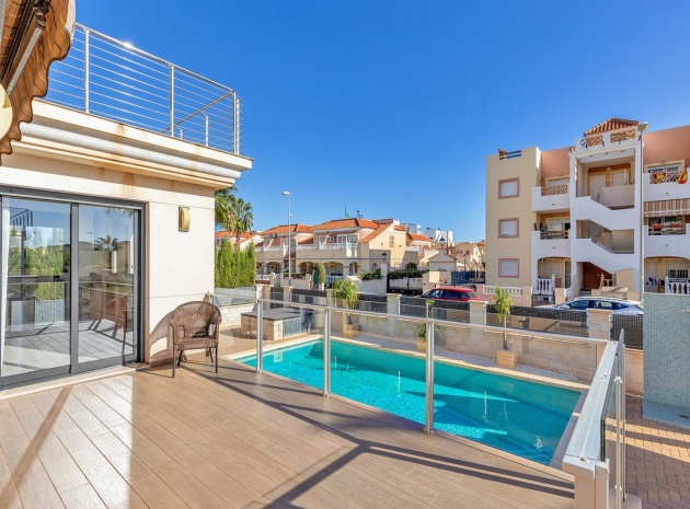 Återförsäljning - Villa - Orihuela - La Zenia