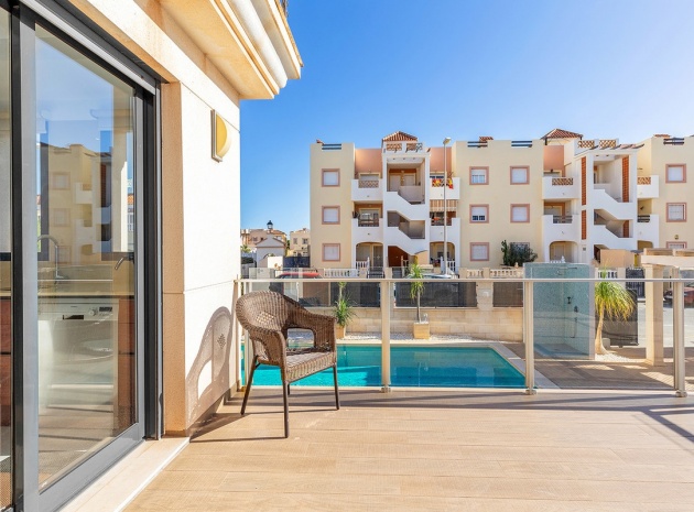 Återförsäljning - Villa - Orihuela - La Zenia
