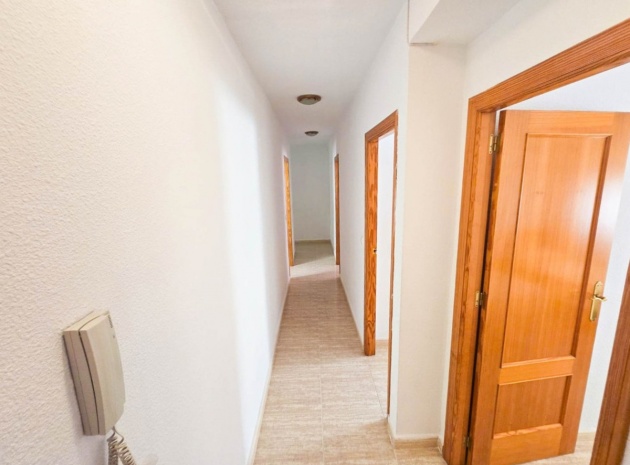 Wiederverkauf - Wohnung - Torrevieja - Torrevieja Centro
