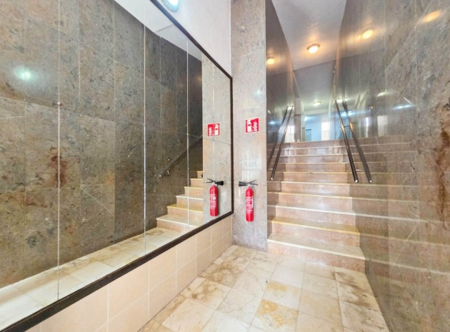 Wiederverkauf - Wohnung - Torrevieja - Torrevieja Centro