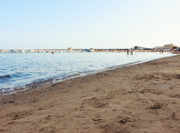 Resale - Apartment - Torrevieja - Torrevieja Centro