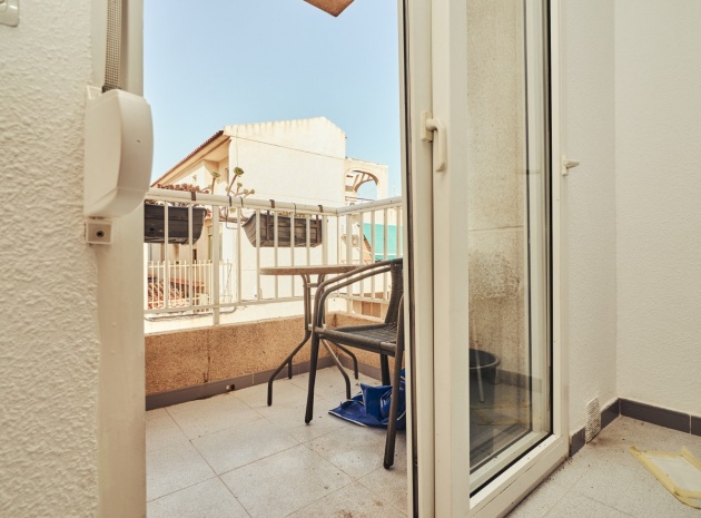 Resale - Apartment - Torrevieja - Torrevieja Centro