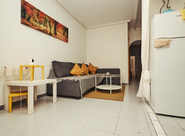 Resale - Apartment - Torrevieja - Torrevieja Centro