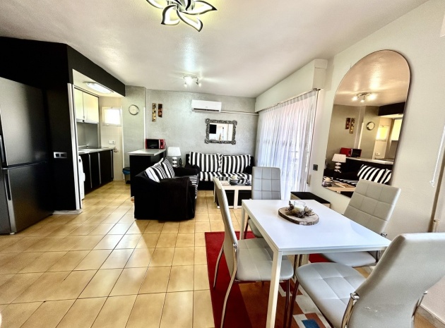 Wiederverkauf - Wohnung - Torrevieja - Torrevieja Centro