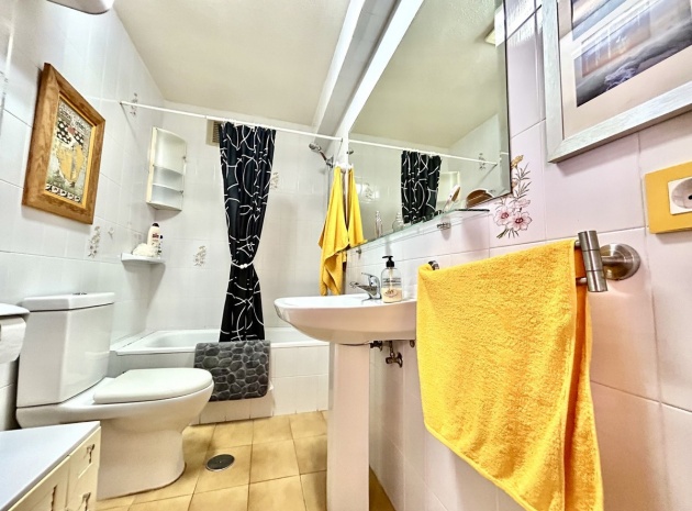 Wiederverkauf - Wohnung - Torrevieja - Torrevieja Centro