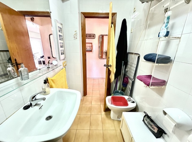Wiederverkauf - Wohnung - Torrevieja - Torrevieja Centro
