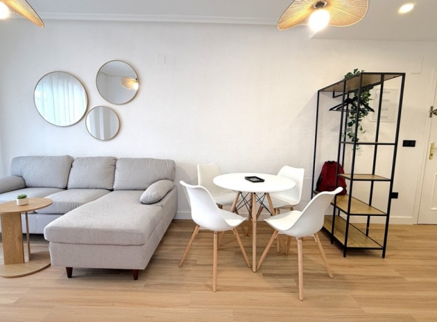 Wiederverkauf - Wohnung - Torrevieja - Torrevieja Centro