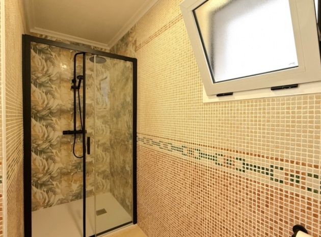 Wiederverkauf - Wohnung - Torrevieja - Torrevieja Centro