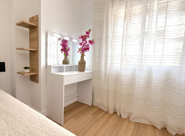 Wiederverkauf - Wohnung - Torrevieja - Torrevieja Centro