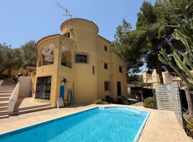 Återförsäljning - Villa - Orihuela - Orihuela Centro