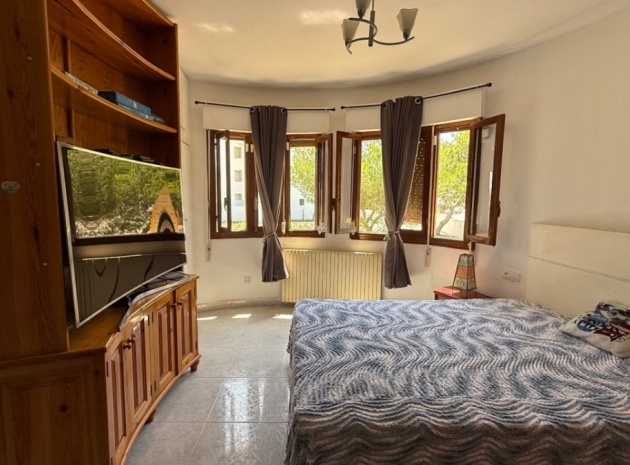 Återförsäljning - Villa - Orihuela - Orihuela Centro
