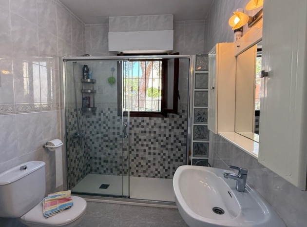 Återförsäljning - Villa - Orihuela - Orihuela Centro