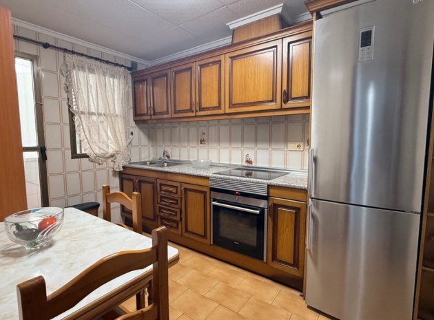 Wiederverkauf - Wohnung - Torrevieja - Torrevieja Centro