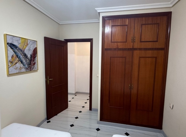 Wiederverkauf - Wohnung - Torrevieja - Torrevieja Centro